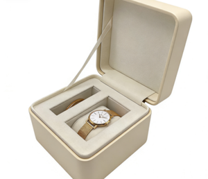 Coffret Cadeau de Luxe : Montres, Bracelets, Boucles d'Oreilles, Colliers et Accessoires de Joaillerie - Product Image 2