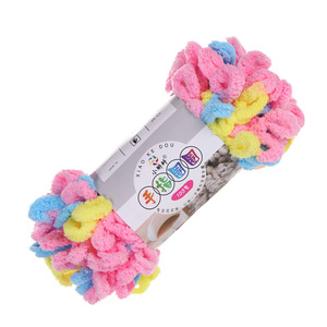 Fil à tricoter bouclé en chenille épaisse, plusieurs couleurs, doux, 100 % polyester, prix abordable, vente en gros - Product Image 5