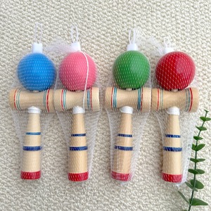 Kendama Tricks Ball, Bola de Madera Japonesa con Diseño de Espada, Juego de Competición para Coordinación Mano-Ojo, Juguete de Entrenamiento para Niños y Adultos - Product Image 6