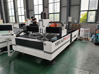 Machine de découpe laser de haute précision 1500-6000W Machine de découpe laser à fibre CNC de bureau de style de base pour le métal
