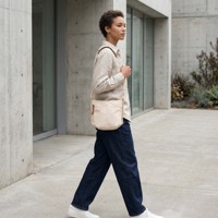 Sac bandoulière léger 2L avec logo personnalisé, en nylon Ripstop 330D 100% recyclé, indispensable au quotidien pour les voyages et les trajets