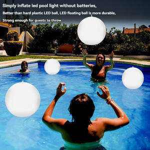 Lumière solaire de piscine RVB flottante