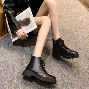 2023 फैशन फीता-अप बूट कस्टम लोगो शरद ऋतु महिलाओं आकस्मिक सुंदर वाटरप्रूफ मोटी एकमात्र जूते चमड़े के जूते