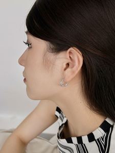 Dylam Exclusive Design Tiny S925 <b>Silver</b> Rhodium 18K Gold Plated Twisted Irregular <b>Clip</b> on Hoop Earrings for Women Jewelry - Product Image 4