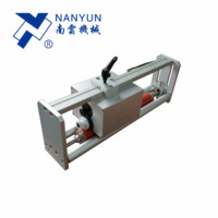 Machine de codage de gaufrage de date d'expiration de rouleau d'encre automatique NY-805 pour l'emballage de barre de chocolat de sucette de bonbons de paquet d'écoulement