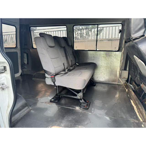 <span class=keywords><strong>Iveco</strong></span> <span class=keywords><strong>Daily</strong></span> 2020 Usada, 2.5T A35, Furgoneta de Pasajeros, Neumáticos Traseros Dobles, Techo Mediano, <span class=keywords><strong>5</strong></span> Asientos, Puerta Lateral Corredera, Color Oscuro - Product Image 6