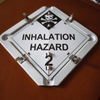 Plaques pour matières dangereuses L'étiquetage des produits Hazmat Flip Plaques peut être personnalisé en fonction du contenu national