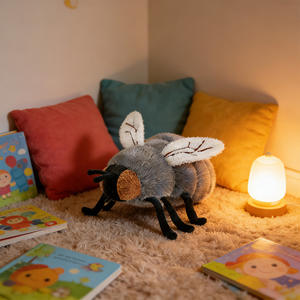 Peluche réaliste SK en forme de mouche, marron et gris, insecte en peluche doux pour enfants de 2 à 4 ans, cadeau unisexe, décoration - Product Image 3