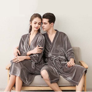 Peignoir <span class=keywords><strong>de</strong></span> luxe <span class=keywords><strong>personnalisé</strong></span> bleu marine unisexe en flanelle Kimono Dressing Gown pour la maison Salon ou hôtel Peignoir <span class=keywords><strong>de</strong></span> beauté avec velours doré - Product Image 4