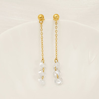 Boucles d'oreilles pendantes à chaîne de perles transparentes en acier inoxydable 304 plaqué or 18 carats par placage sous vide, longueur 48 mm, bijoux minimalistes pour femmes