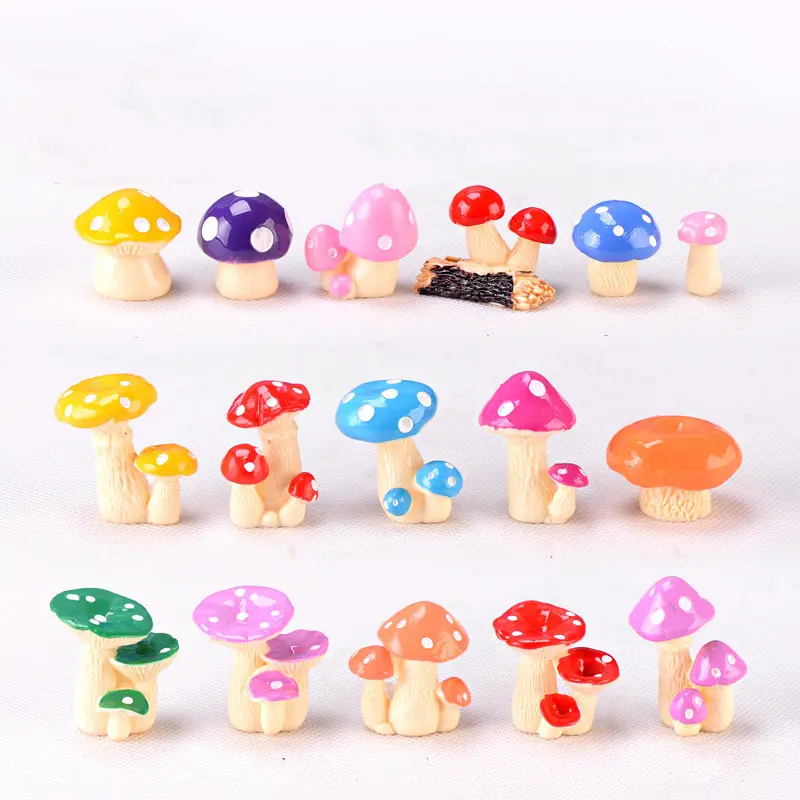 Yiwu insheen artisanat mignon maison de poupée accessoires bricolage résine cabochon 3d champignons miniatures