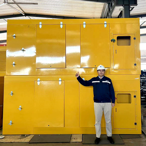 Generador de energía silencioso de 160kw/200kva, energía diésel por motor UK-perkins 1106A-70TAG4, generador de 200 KVA - Product Image 2