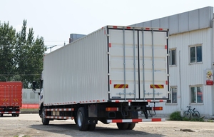 China Cargo Box Trucks 4x2 40ft 26ft camión caja con puerta trasera para la <span class=keywords><strong>venta</strong></span> - Product Image 5