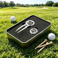 Ensemble cadeau de golf professionnel, outil de réparation de divots en métal moulé sous pression avec logo personnalisé, marqueurs de balle de golf anti-rayures et clips pour chapeau