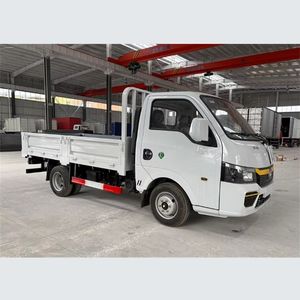 Nuevo Camión de Carga Ligero Dongfeng Tuyi Euro 6 4x2 con Volante a la Izquierda, Motor de Gasolina, 3 Toneladas, Plataforma Plana y Caja de Cambios FAST - Product Image 1