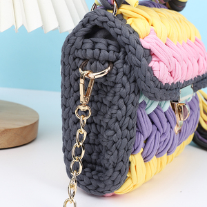 <span class=keywords><strong>Borsa</strong></span> a Spalla all'<span class=keywords><strong>Uncinetto</strong></span> 2024, <span class=keywords><strong>Borsa</strong></span> Lavorata a Mano all'<span class=keywords><strong>Uncinetto</strong></span> con Nappa, <span class=keywords><strong>Borsa</strong></span> in Filato di T-Shirt, Borse Personalizzate Lavorate a Mano all'<span class=keywords><strong>Uncinetto</strong></span> - Product Image 5