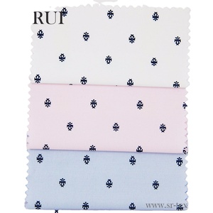 Tissu imprimé poly coton 120gsm bon marché pour chemises pour hommes, robes, sacs et jouets pour garçons et filles - Product Image 1