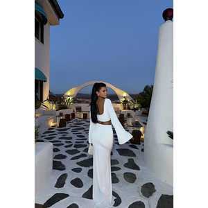 Conjunto Casual de Dos Piezas para Oficina Valencia Blanco, Talla XS para Mujer, Blazer y Pantalones - Product Image 1