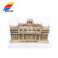 Cathédrale ST Vitus Souvenir Château personnalisé Célèbre bâtiment en polyrésine Miniature