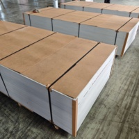Panneau composite en aluminium marbré revêtu de PVDF de 4 mm, 4x8 pieds, à veines fines, pour la décoration de façade d'entrée