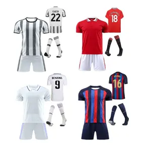 Männer Kinder Fußball Trikot Set Großhandel Fußball Trikot Team Club benutzer definierte Fußball Shirt Top Thai Qualität Fußball tragen Uniform Kits