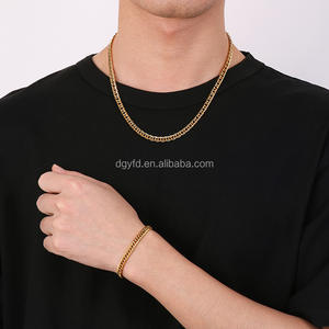 Bracelet gravé pour hommes or 18 carats bijoux en acier inoxydable tendance vente en gros bracelets personnalisés avec chaîne <span class=keywords><strong>gourmette</strong></span> avec logo laser et barre d'identification - Product Image 4