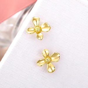 Orecchini a Perno Floreali in Metallo, Eleganti e Chic, Gioielli a Forma di Fiore per Donne, per Uso Quotidiano, Feste, Accessorio Regalo - Product Image 5
