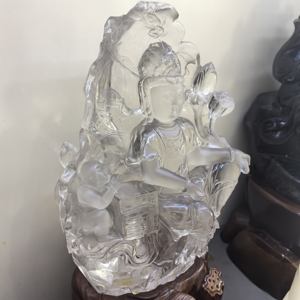 Statua Artigianale Vintage in Cristallo Scena Montagna Guanyin Decorazione Buddista Intagliata Souvenir a Forma di Buddha Marca DONG YANG - Product Image 5