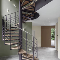 Escalier en colimaçon métallique moderne pour intérieur, gain de place, en acier avec marches en bois, hauteur personnalisable pour maison, villa, duplex, loft