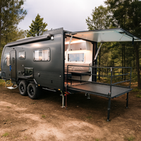 Caravane tout-terrain australienne standard 19 pieds avec lit pliable, balcon arrière, terrasse et grand espace de chargement