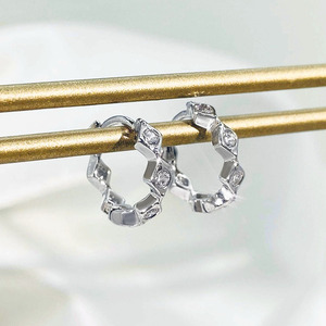 Wholesale Bulk in Stock Rhombus Bezel Shape Setting Round Cz 18K Gold Plated <b>Huggie</b> Hoop Earring for Women - Product Image 2