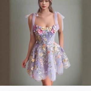 Robe moulante rose pour femme avec broderie florale, col cœur, fleurs 3D et fines bretelles – Robe de cocktail 234 - Product Image 3