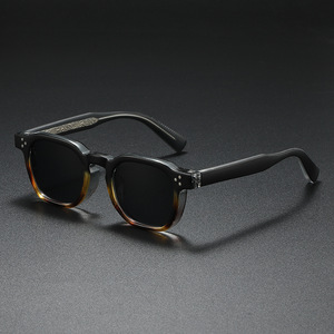 Nouvelles Lunettes de Soleil Carrées Polarisées 2025 avec Broche, Tendance Mode pour Hommes et Femmes - Product Image 6