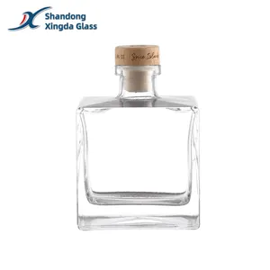 Xingda Bottlesupplier 750ml likör ağır taban kumlanmış kare Tequila cam Oem meksika özelleştirilmiş içecek mantar çıkartması ruhu