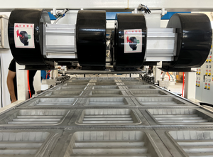 Machine de thermoformage automatique pour la fabrication de barquettes alimentaires jetables en plastique PP pour légumes/fruits/aliments frais, avec système de verrouillage/emballage MAP pour le marché - Product Image 6