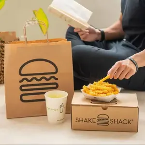 Individuelles Logo Druck tragetasche für Restaurant zum Mitnehmen von Fast Food Burger Pommes frites zum Mitnehmen Kraftpapiertüte mit Box