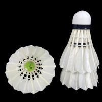 Volants de badminton en plumes de canard LS400 A+ pour équipes professionnelles : durabilité et stabilité accrues