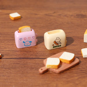 Mini máquina de pan tostado simulado para casa de muñecas, decoración de juegos de comida, modelo DIY, miniaturas, accesorios de escena, accesorios de resina - Product Image 4