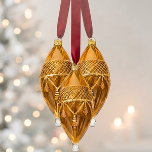 Adorno Navideño Ovalado de Cristal Ámbar Egipcio Hecho a Mano, Diseño Floral Intrincado con Rejilla Dorada, Moderno y Lujoso para Colgar - Product Image 1