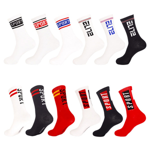 Chất Lượng Cao Thời Trang Bán Buôn Nhiều Màu Jacquard Logo Crew Vớ Thể Thao Người Đàn Ông Tùy Chỉnh Vớ Thể Thao Cho Nam Giới - Product Image 1