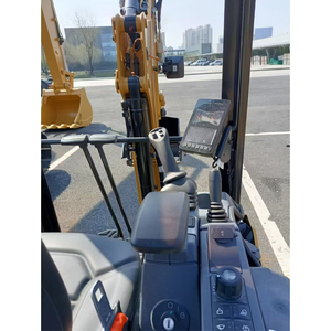Mini-excavatrice Caterpillar 301.7 CR de 1,7 tonne, excavatrice sur chenilles, moteur Cat C1.1, machine utilitaire compacte de nouvelle génération haute performance - Product Image 3