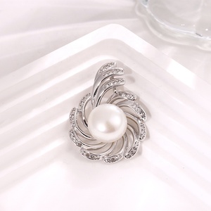 Colliers tendance KAMMY pour enfants, pendentif fleur ajouré délicat de 10 à 10,5 mm, argent sterling 925, perle d'eau douce - Product Image 3