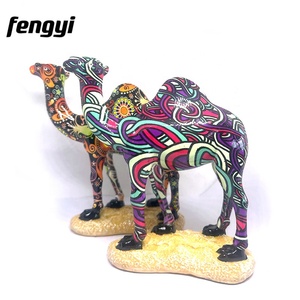 Patung Dekor rumah cat tangan 3D, patung hewan warna-warni Resin berbentuk unta - Product Image 6