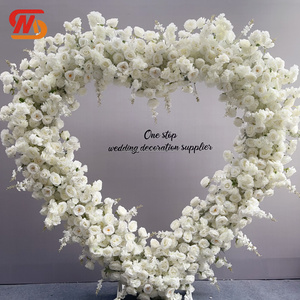 Arco de Flores en Forma de Corazón con Rosas Blancas para Decoración Romántica de Propuesta de Matrimonio y Compromiso - Product Image 4