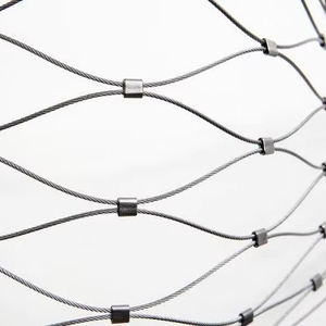 <span class=keywords><strong>Malla</strong></span> de Cable de Acero Inoxidable Simple pero Extraordinaria para Aislamiento de Patio de Villa Minimalista - Product Image 1