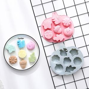 M40141 Moule en silicone pour gâteaux et glaçons, motif <span class=keywords><strong>Automne</strong></span> : Écureuil, Citrouille, Dinde, Feuilles et autres - Product Image 2