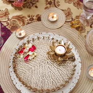 Plateau de service en aluminium avec porte-bougie chauffe-plat pour la décoration de la maison, les célébrations de festivals, plateau en métal, table centrale, Rakhi, occasions alimentaires - Product Image 2