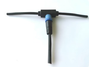 Câble Répartiteur de Puissance <span class=keywords><strong>Parallèle</strong></span> DTEAM Industriel 1 Entrée 3 Sorties, Connecteur Étanche IP68 pour Aménagement Extérieur - Product Image 1