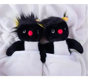 Bonito y divertido muñeco de pingüino de piel frita Ronnie saltando pingüino de roca muñeco de peluche para hombres y mujeres regalos al por mayor