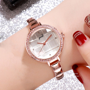 Montre pour femme petite taille, bracelet créatif à carreaux en or rose, tendance et élégante, étanche, pour étudiants - Product Image 1
